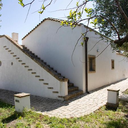 Masseria Celentano Relais & Agriturismo Сан Северо Екстериор снимка