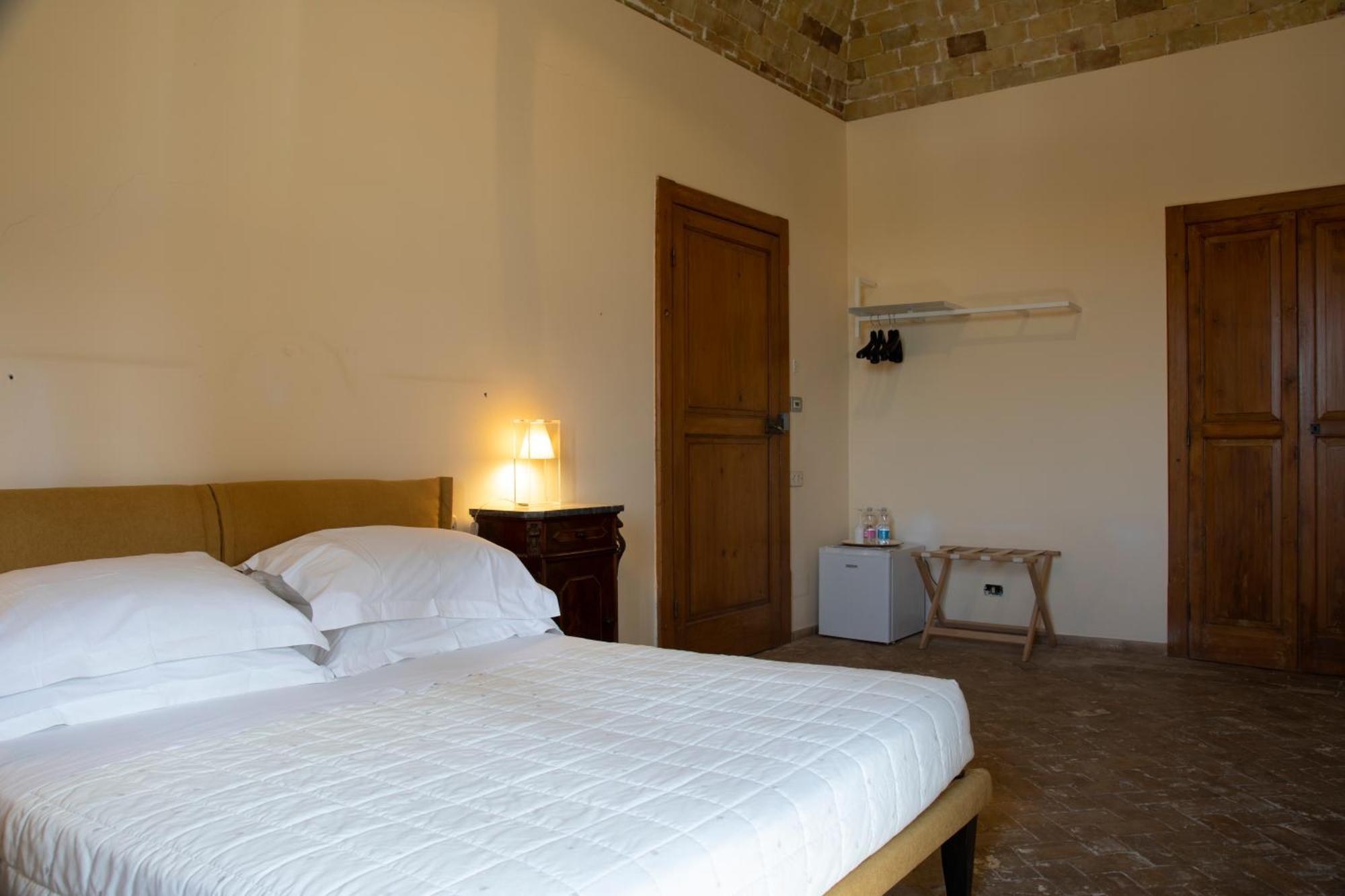 Masseria Celentano Relais & Agriturismo Сан Северо Екстериор снимка