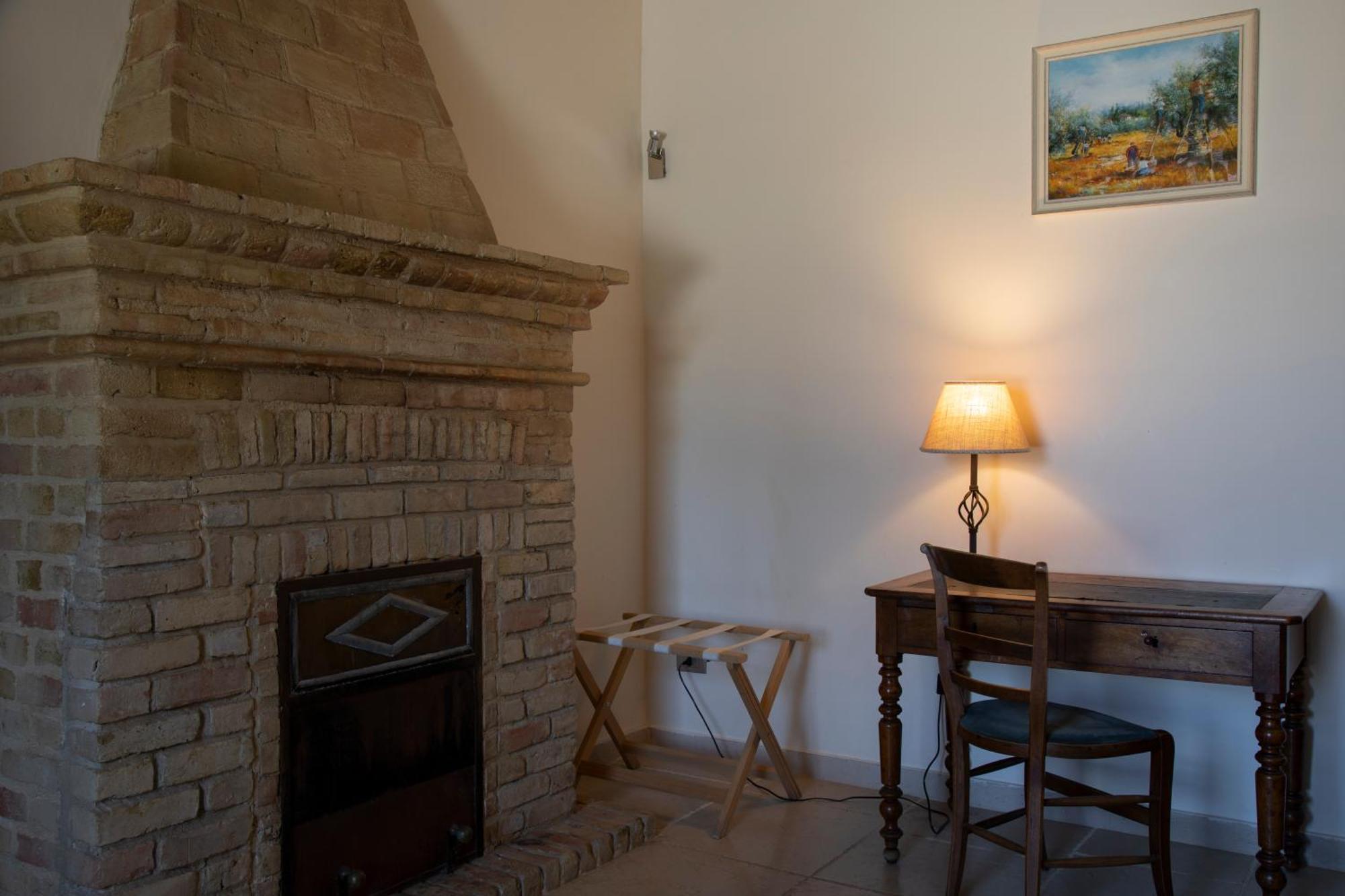 Masseria Celentano Relais & Agriturismo Сан Северо Екстериор снимка